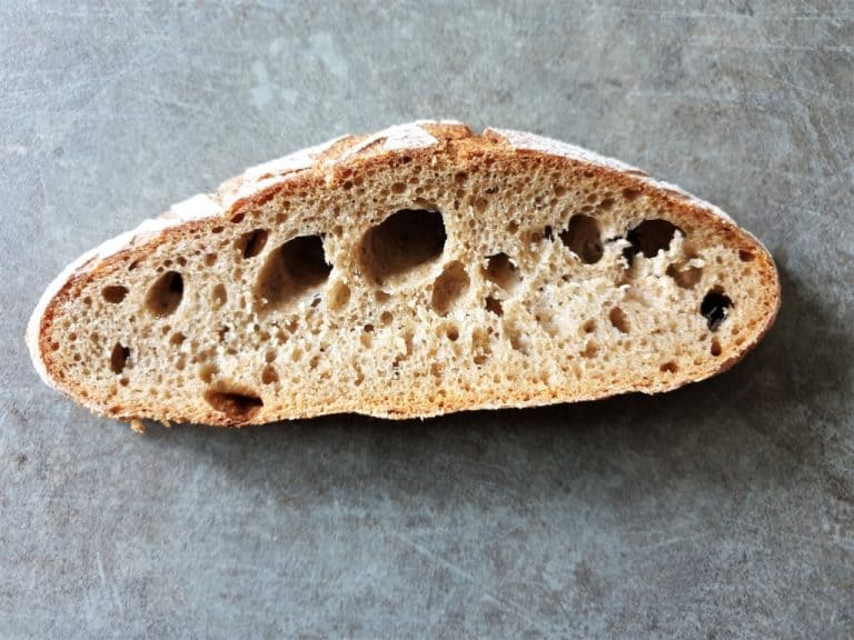 Ett bröd med många hål kan ändå vara underjäst