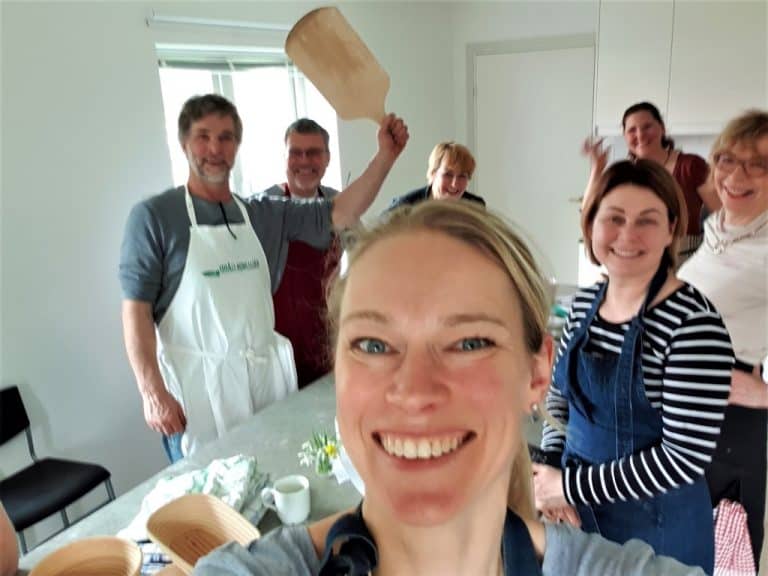 Helgens surdegskurs med kunskapsrikt besök